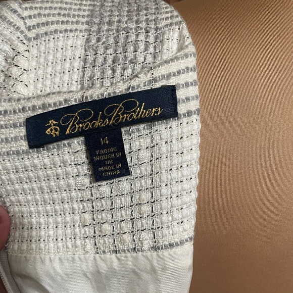 Brooks Brothers tweed dress size 14 with pockets at front. Excellent condition - Picture 4 of 4